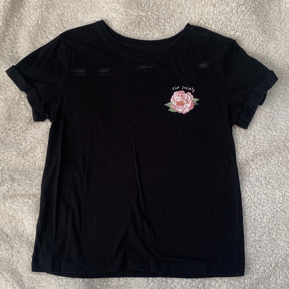 riot society Tops - RIOT SOCIETY Rose Black T-Shirt